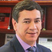 Dr. Max Torres